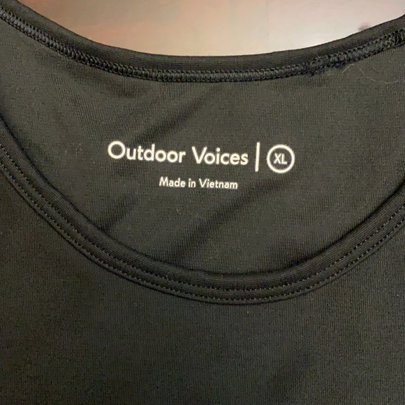 Outdoor Voices - Picture 3 of 3